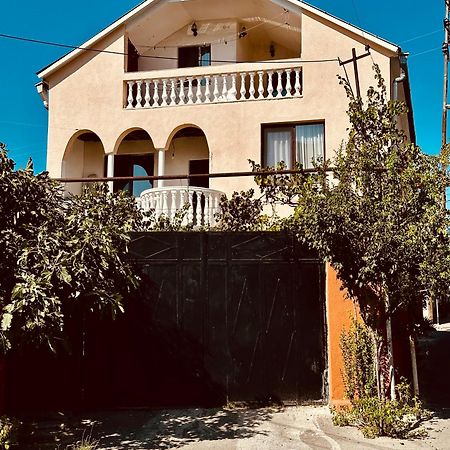 Family Guesthouse - Macharashvili Tbilisi Exterior foto