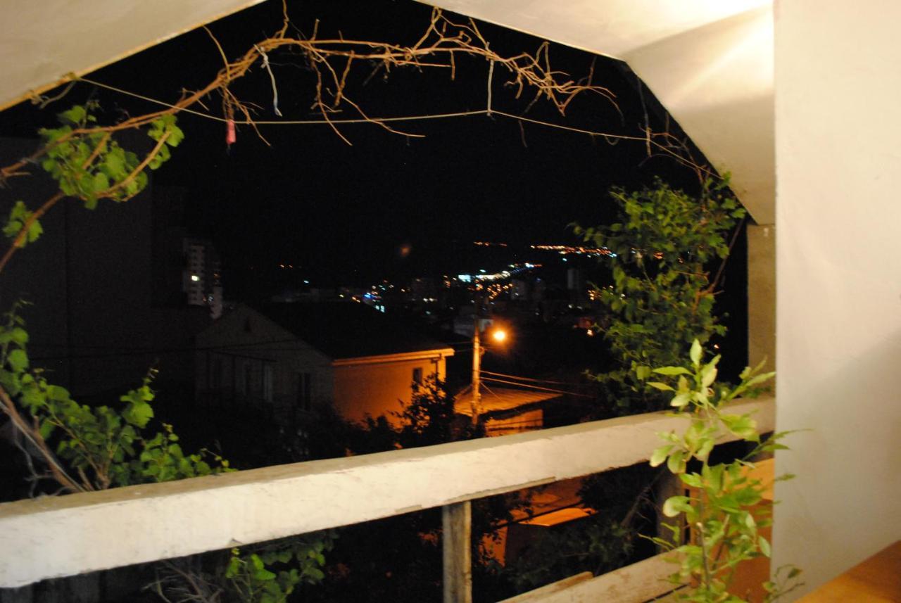 Family Guesthouse - Macharashvili Tbilisi Exterior foto